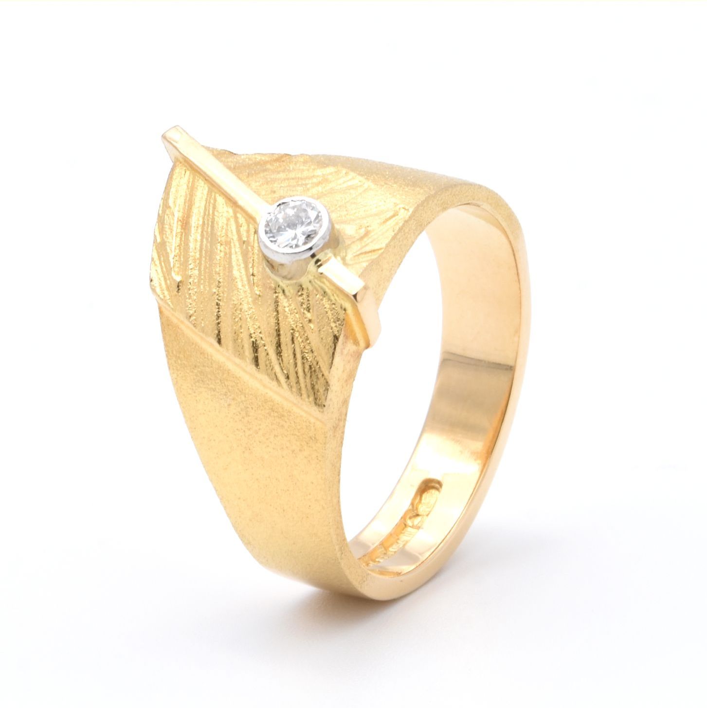 Ring | 750/000 Gelbgold | Lapponia | Brillant